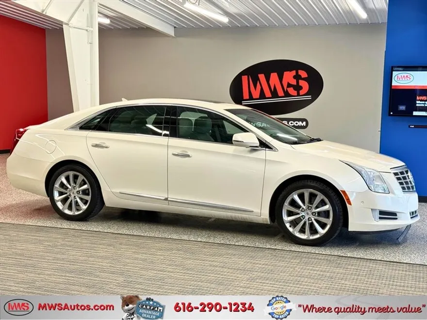 2014 Cadillac XTS Luxury photo 1