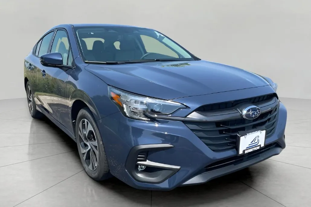 2025 Subaru Legacy Premium photo 1