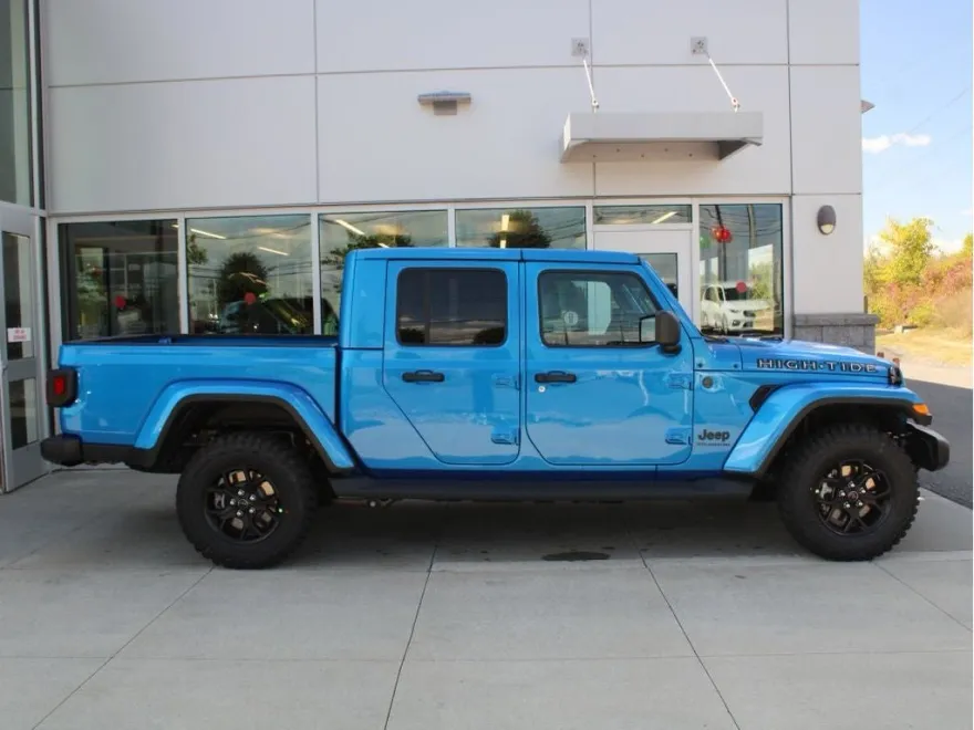 2025 Jeep Gladiator Sport photo 1