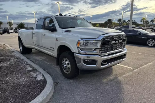 2022 Ram 3500 Limited photo 3