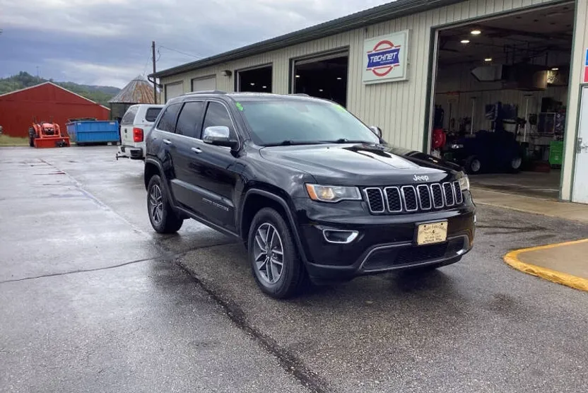 2019 Jeep Grand Cherokee Limited photo 1