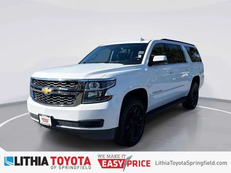 2019 Chevrolet Suburban LT photo 1