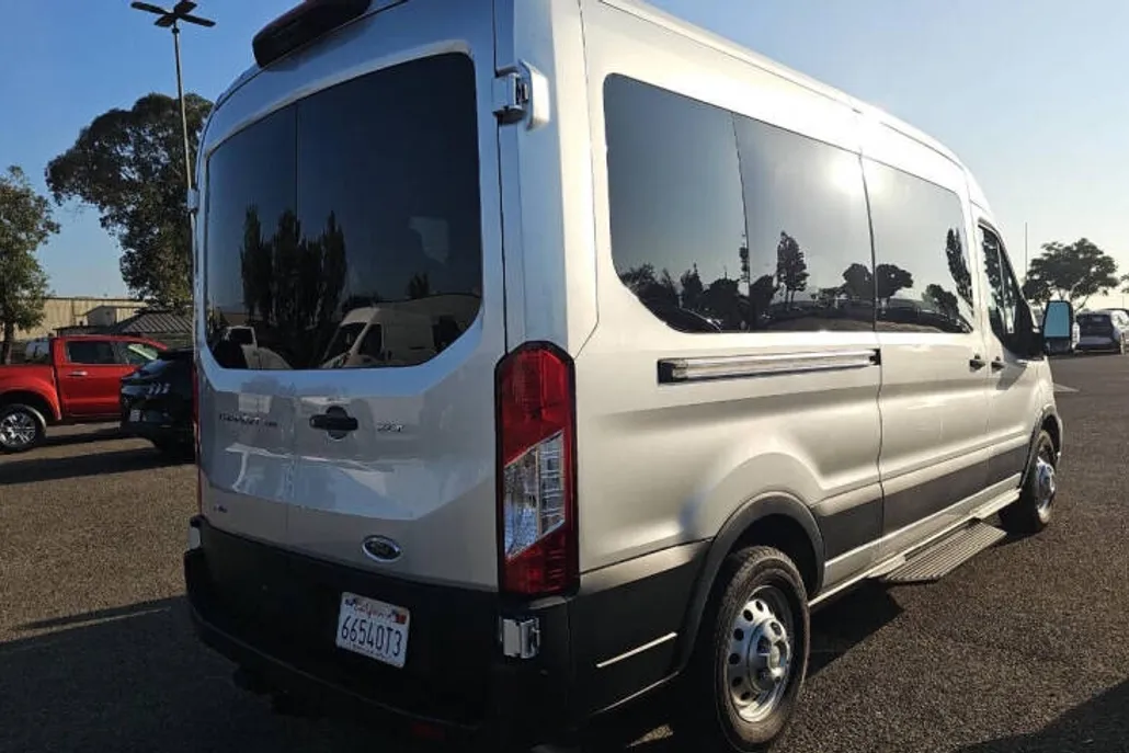 2023 Ford Transit XLT photo 1