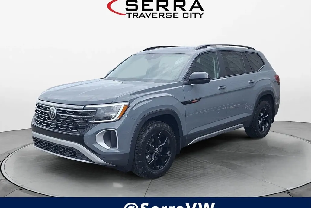 2025 Volkswagen Atlas Peak Edition SE photo 1