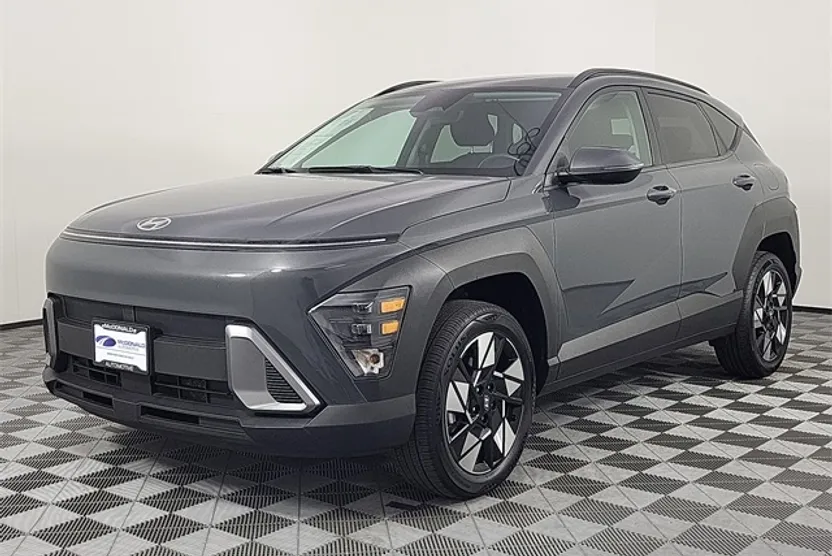 2024 Hyundai Kona SEL photo 1
