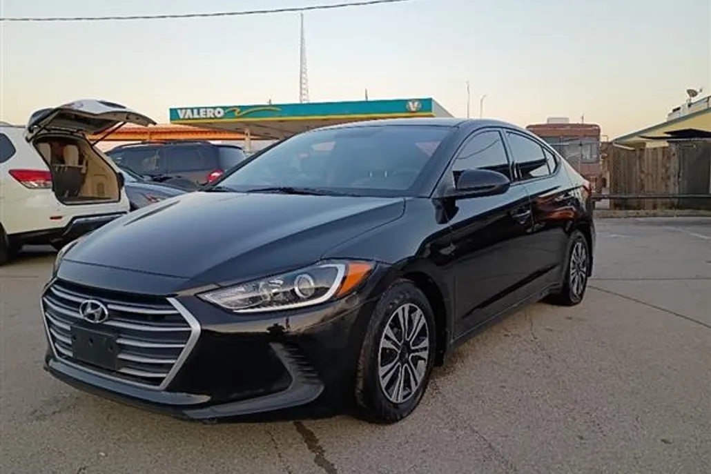 2018 Hyundai Elantra SE photo 1