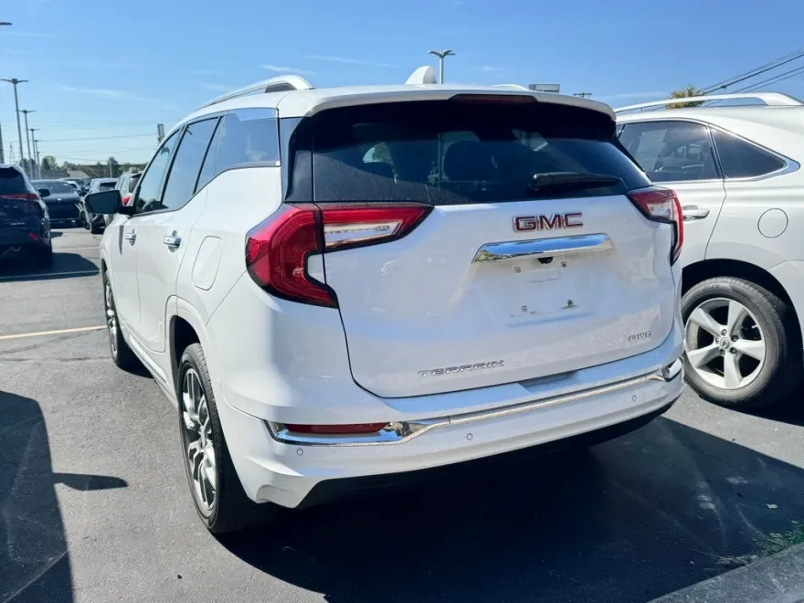 2023 Gmc Terrain Denali photo 1