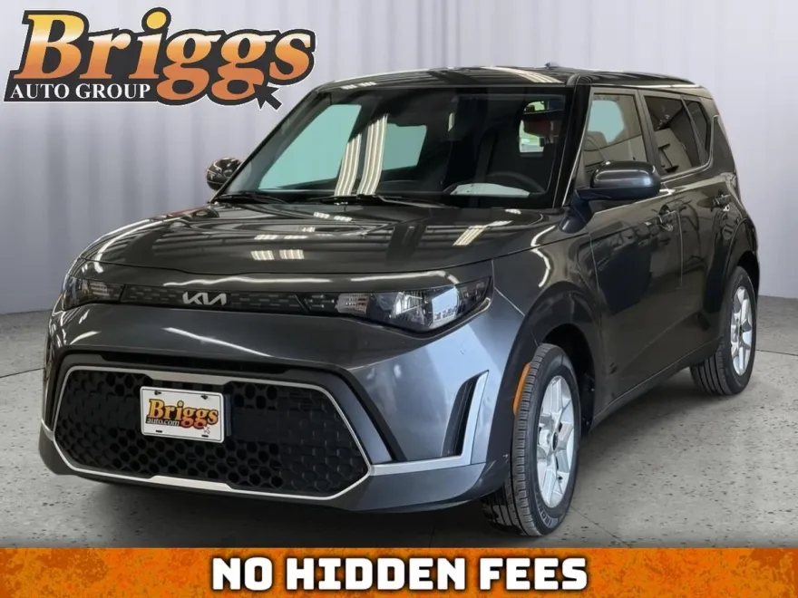 2023 Kia Soul LX photo 1
