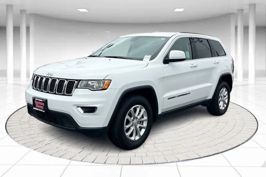 2022 Jeep Cherokee Laredo photo 1