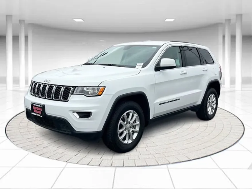 2022 Jeep Cherokee Laredo photo 1
