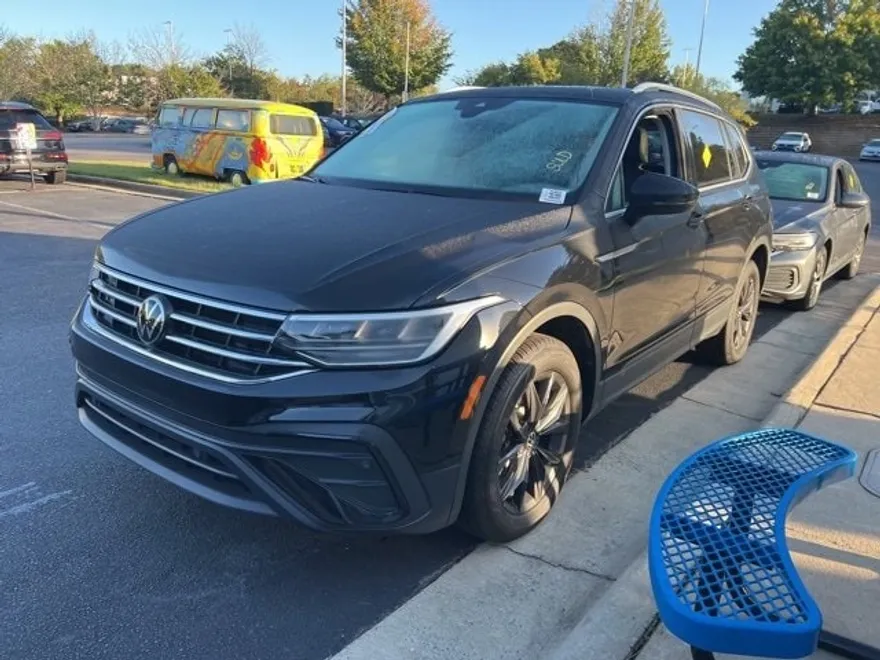 2024 Volkswagen Tiguan SE Wolfsburg Edition photo 1