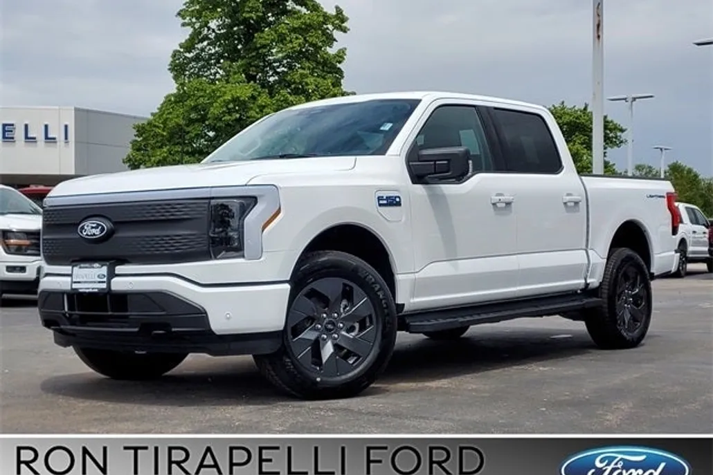 2025 Ford F-150 Lightning photo 1