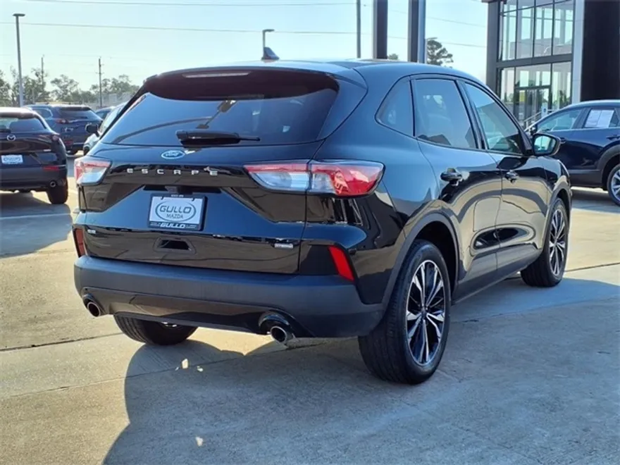 2021 Ford Escape SE Hybrid photo 1