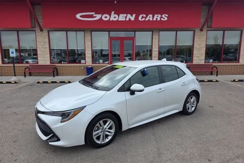 2021 Toyota Corolla SE photo 1