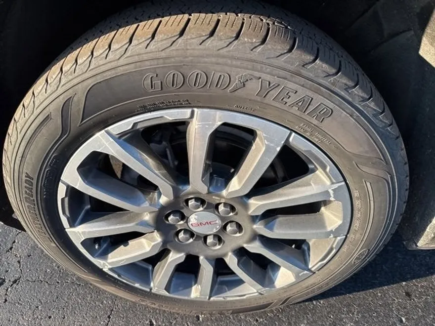 2022 Gmc Acadia Denali photo 1