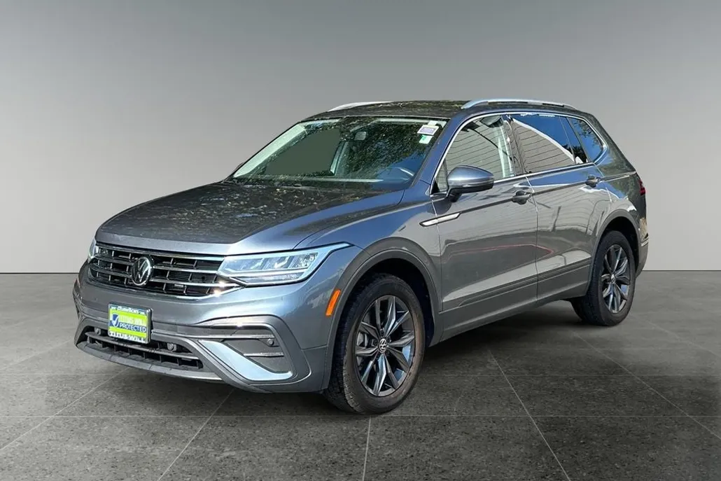 2022 Volkswagen Tiguan SE photo 1