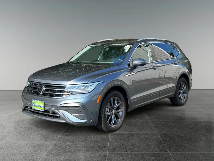 2022 Volkswagen Tiguan SE photo 1