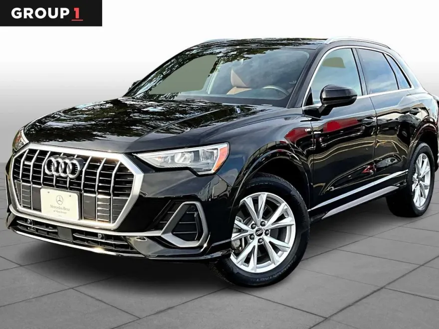 2021 Audi Q3 S line Premium photo 1