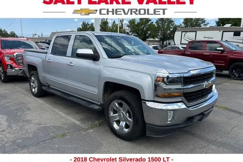 2018 Chevrolet Silverado 1500 LT photo 1