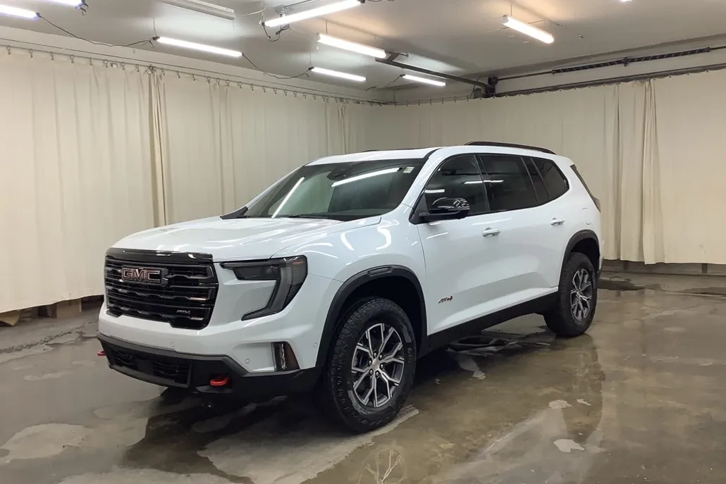 2026 Gmc Acadia AT4 photo 1