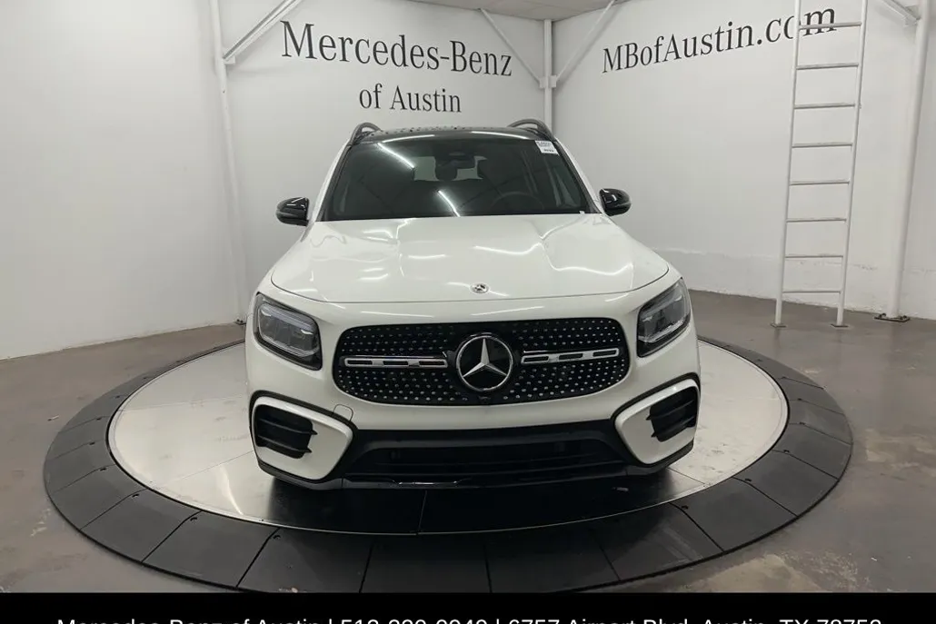 2024 Mercedes Benz GLB 250 photo 1