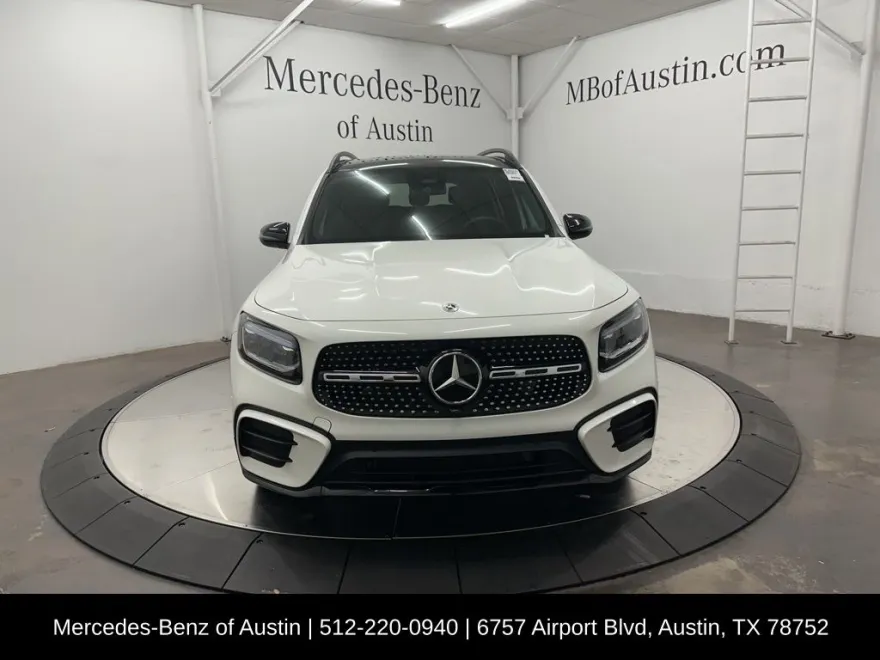 2024 Mercedes Benz GLB 250 photo 1