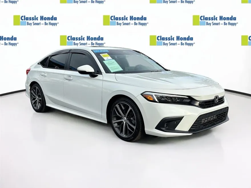 2023 Honda Civic Touring photo 1