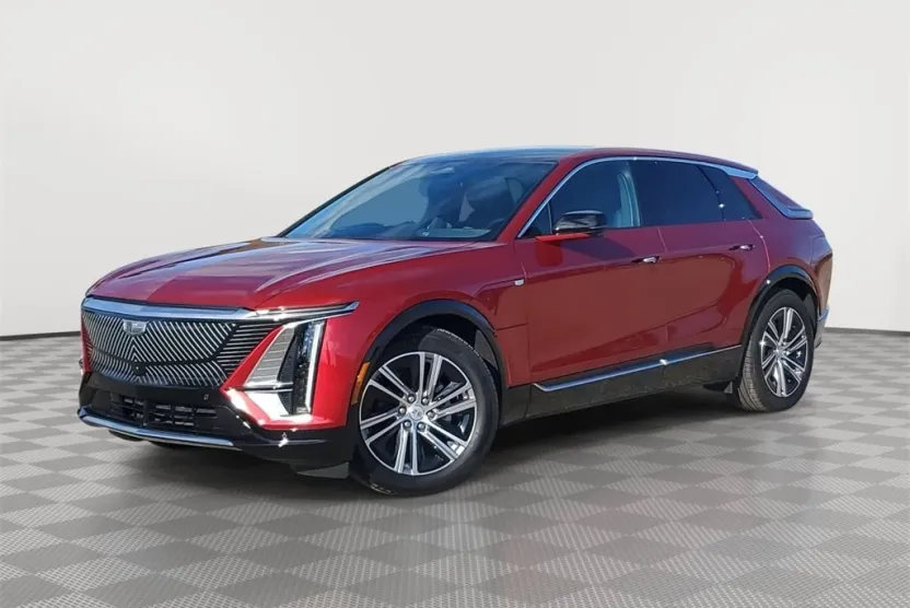 2024 Cadillac Lyriq Luxury photo 1