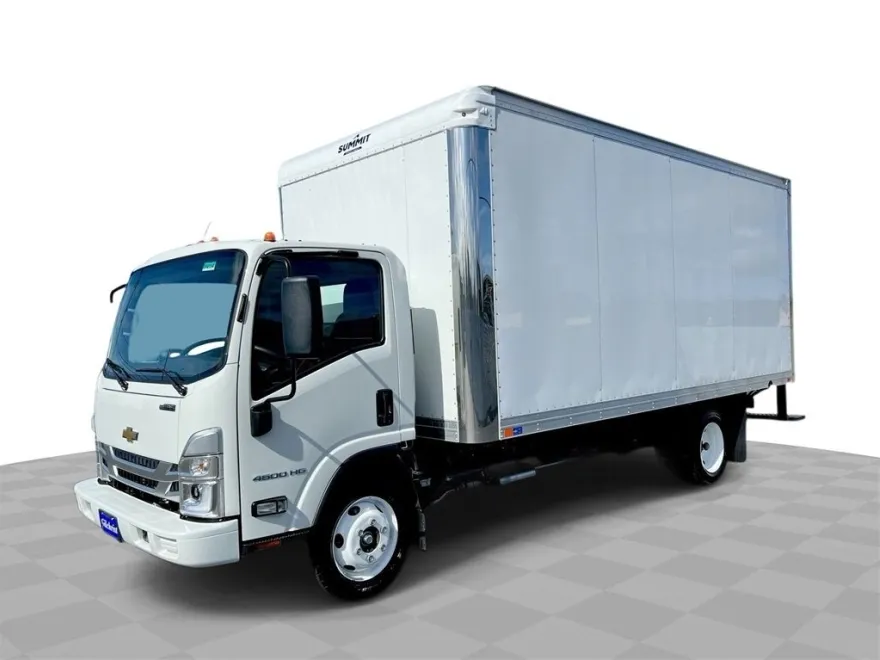 2024 Chevrolet Silverado 4500HD photo 1