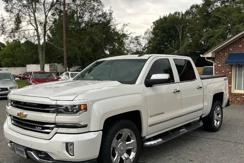 2016 Chevrolet Silverado 1500 LTZ Z71 photo 1