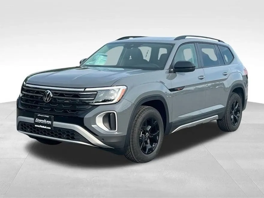 2025 Volkswagen Atlas Peak Edition SE photo 1