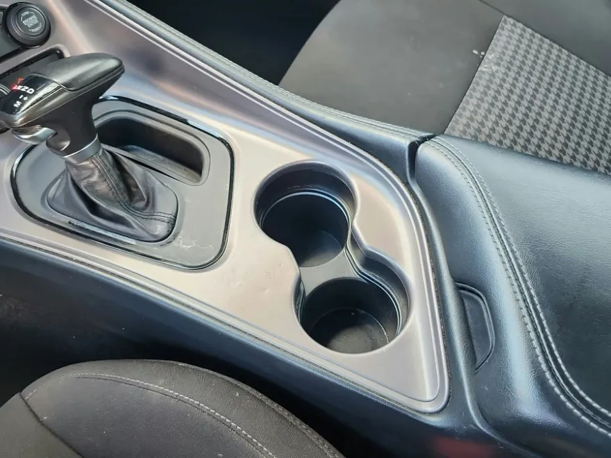 2023 Dodge Challenger GT photo 1
