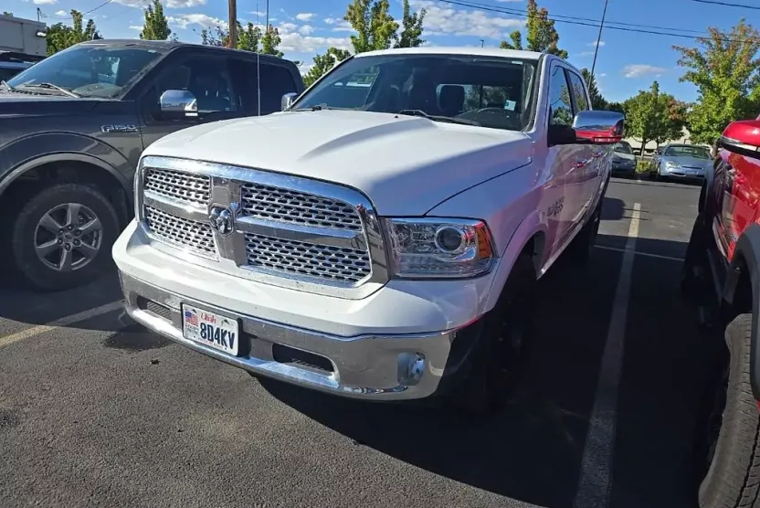 2017 Ram 1500 Laramie photo 1