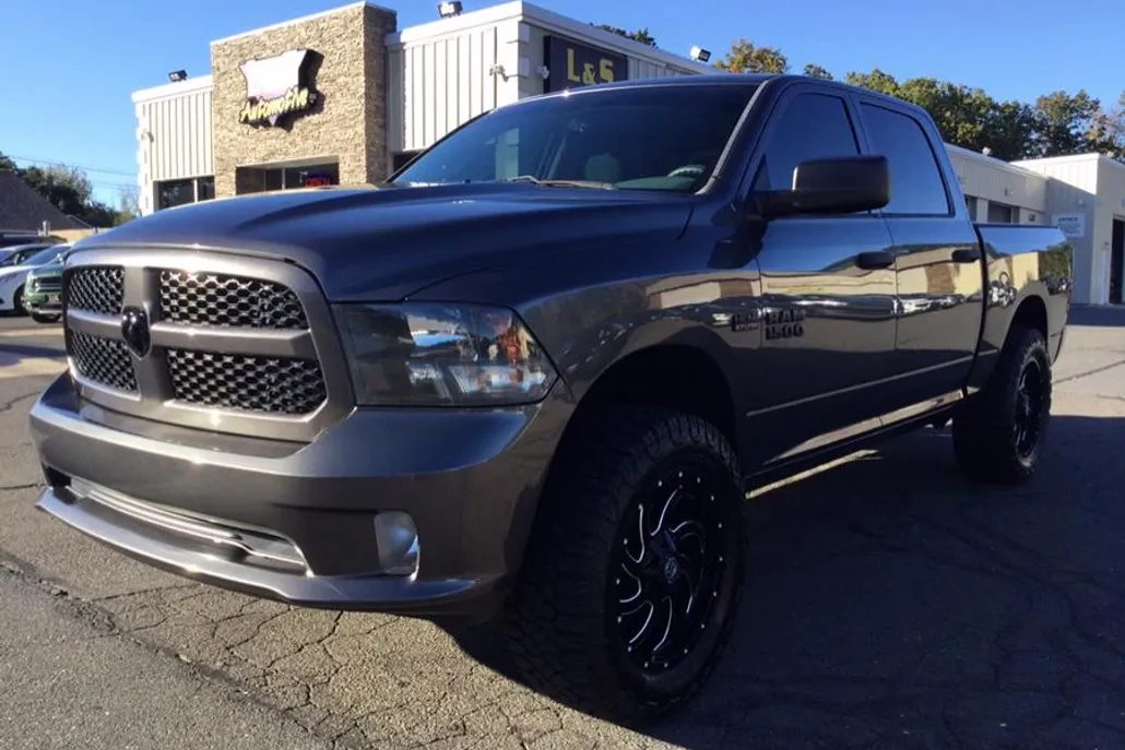 2017 Ram 1500 Express photo 1