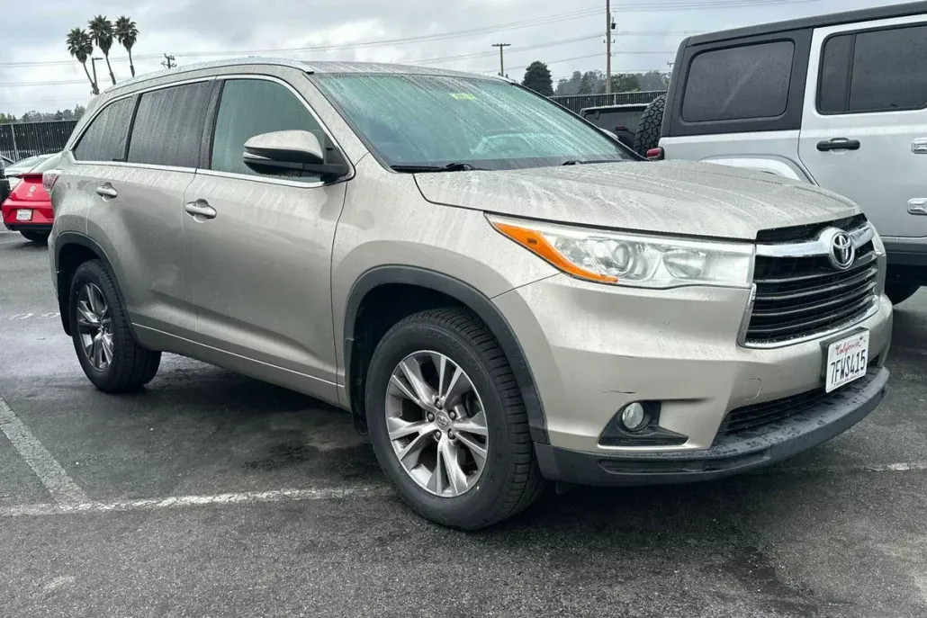 2014 Toyota Highlander Base Hybrid photo 1