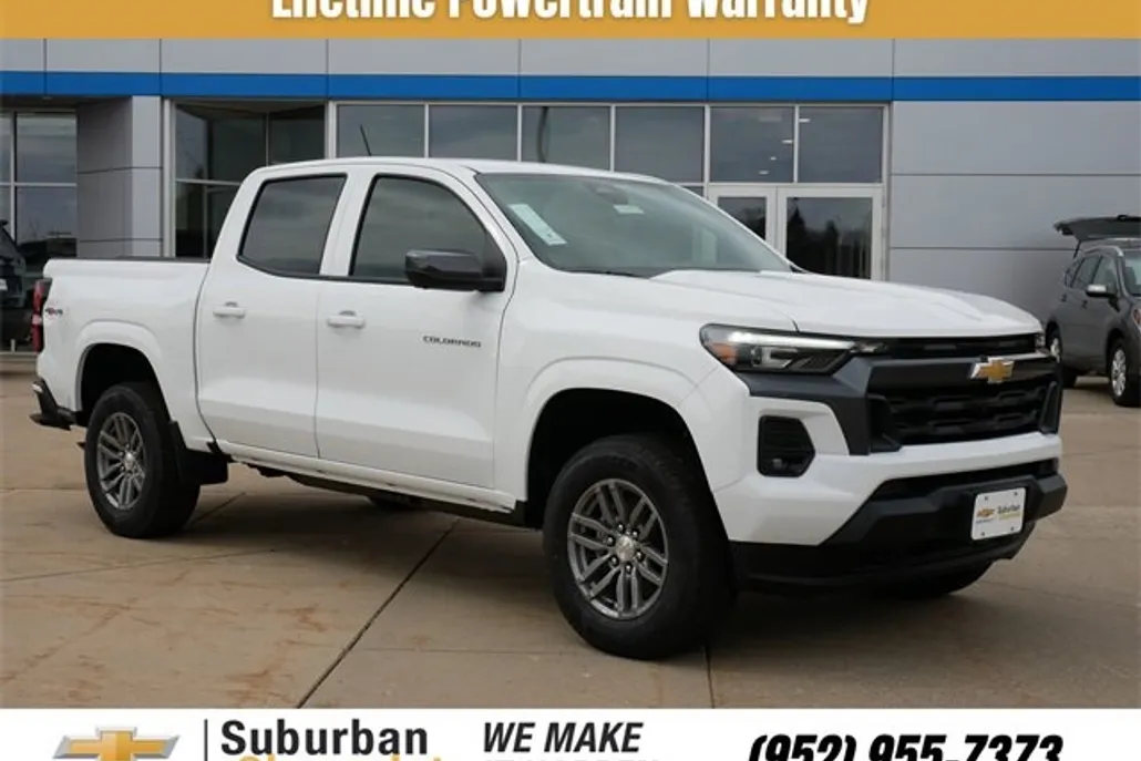 2025 Chevrolet Colorado Work Truck LT photo 1