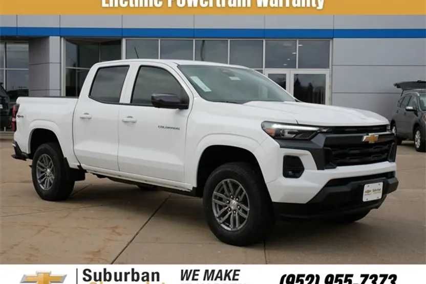 2025 Chevrolet Colorado Work Truck LT photo 1