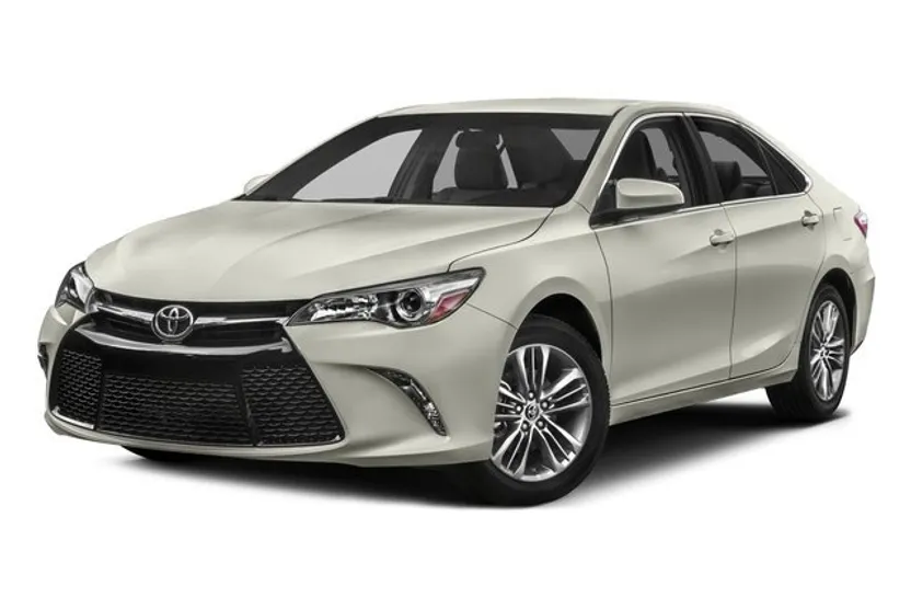 2016 Toyota Camry SE photo 1