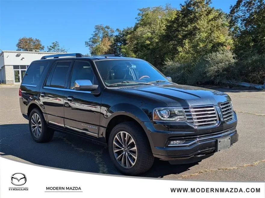 2016 Lincoln Navigator Select photo 1