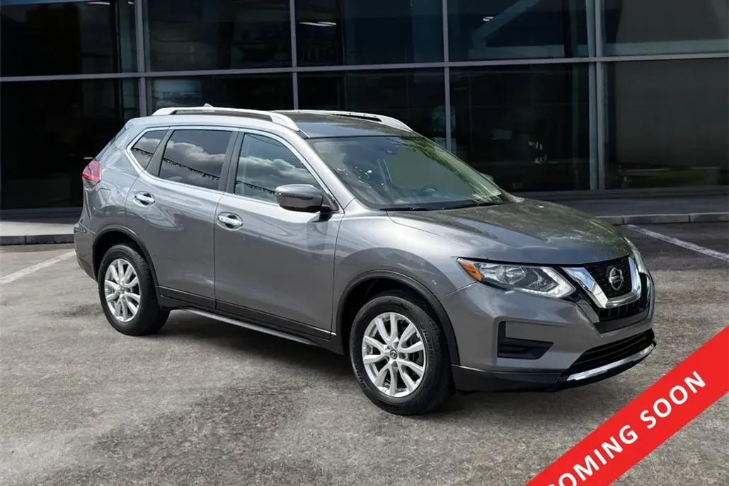 2019 Nissan Rogue SV photo 1