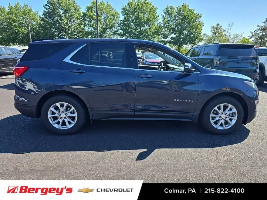 2019 Chevrolet Equinox LT photo 1
