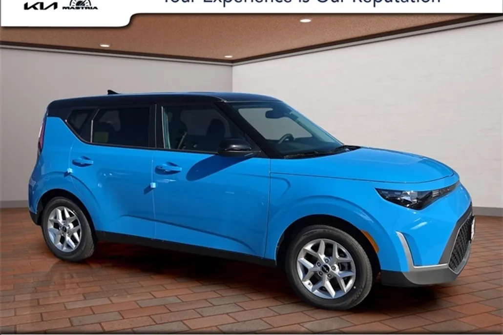 2025 Kia Soul S photo 1