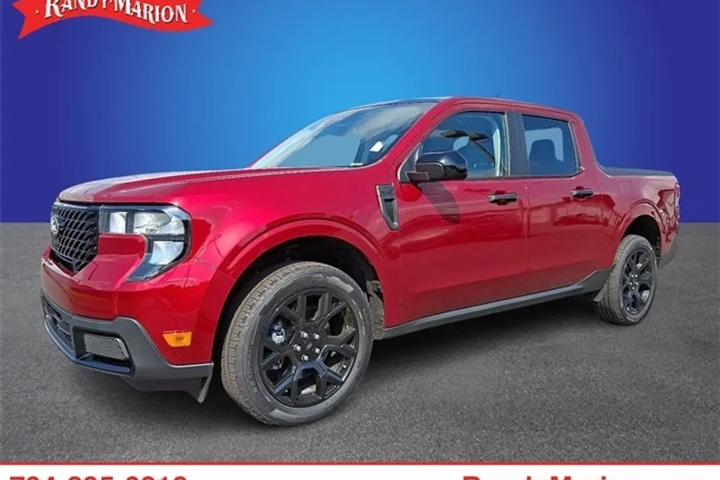 2025 Ford Maverick XLT photo 1