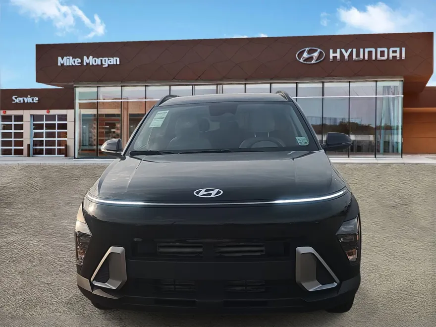 2025 Hyundai Kona SEL photo 1
