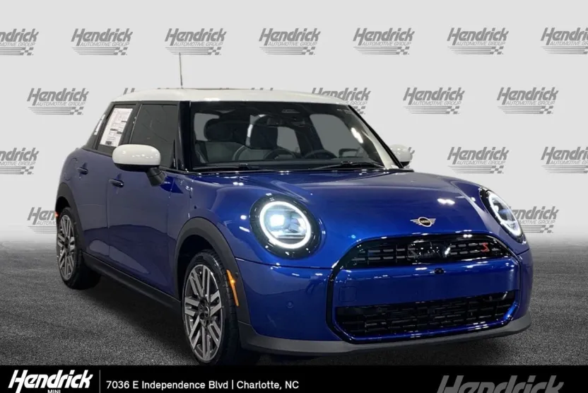 2026 Mini Cooper S Iconic photo 1