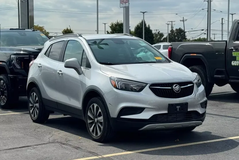 2022 Buick Encore Preferred photo 1
