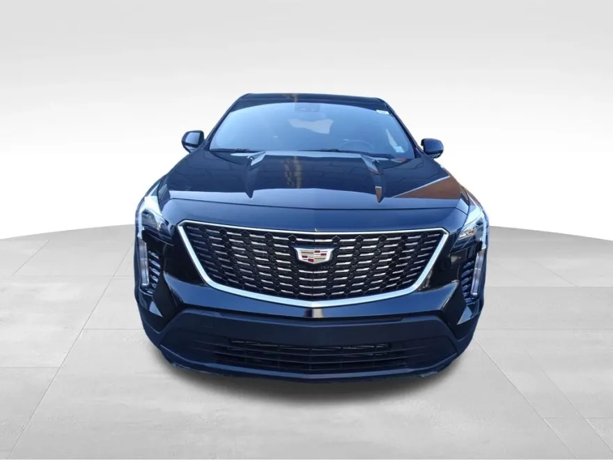 2022 Cadillac XT4 Luxury photo 1
