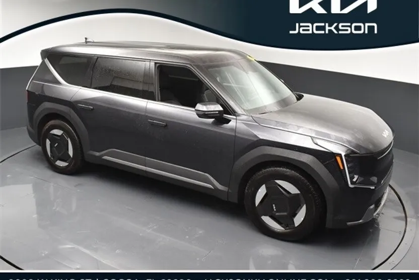 2026 Kia EV9 Light Long Range photo 1
