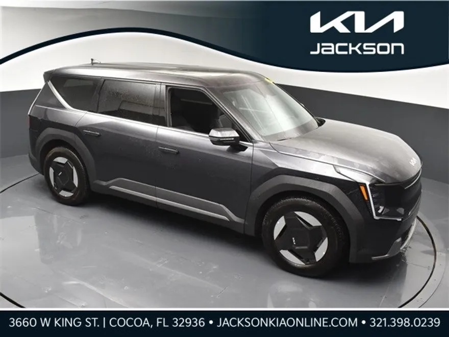 2026 Kia EV9 Light Long Range photo 1