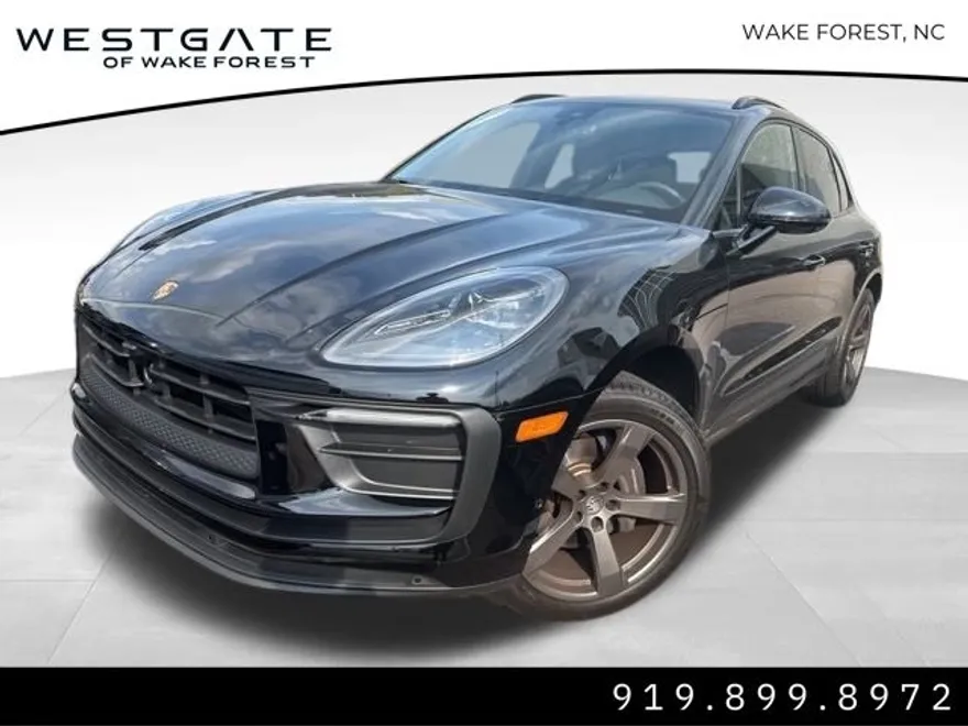 2024 Porsche Macan T photo 1